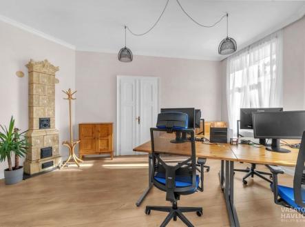 Pronájem obchodní prostor, 172 m²