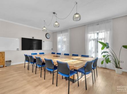 Pronájem obchodní prostor, 172 m²
