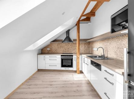 Pronájem bytu, 3+kk, 80 m²
