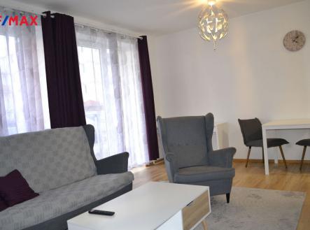 Pronájem bytu, 1+kk, 37 m²