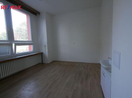 Pronájem - obchodní prostor, 18 m²