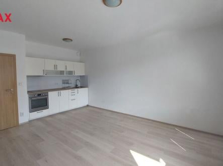 Pronájem bytu, 1+kk, 35 m²