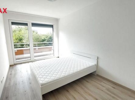 Pronájem bytu, 2+kk, 66 m²