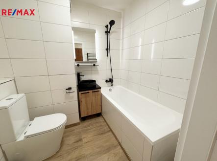 Pronájem bytu, 2+kk, 40 m²