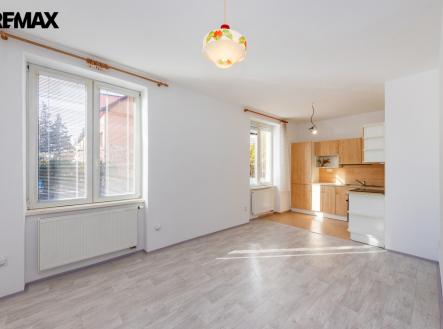 Pronájem bytu, 3+kk, 76 m²