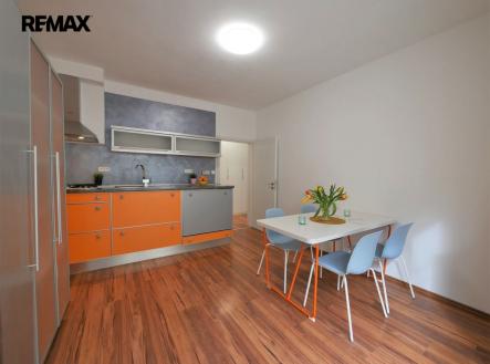 Pronájem bytu, 2+1, 96 m²