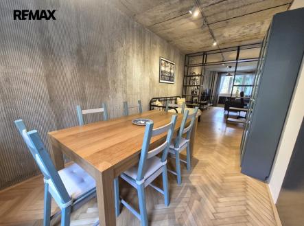 Pronájem bytu, 2+kk, 77 m²