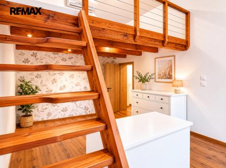 Pronájem bytu, 1+1, 38 m²