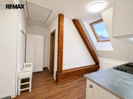 Pronájem bytu, 1+1, 38 m²