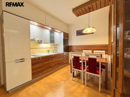 Pronájem bytu, 1+kk, 47 m²