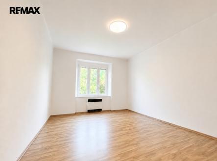 Pronájem bytu, 2+kk, 42 m²