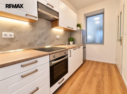 Pronájem bytu, 1+1, 28 m²