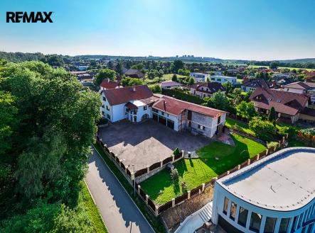 Prodej domu/vily, 1 000 m² obrázek