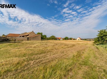 Prodej pozemku pro bydlení, 1 499 m²