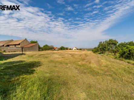 Prodej pozemku pro bydlení, 1 499 m²