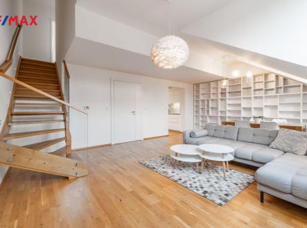 Pronájem bytu, 4+kk, 120 m²