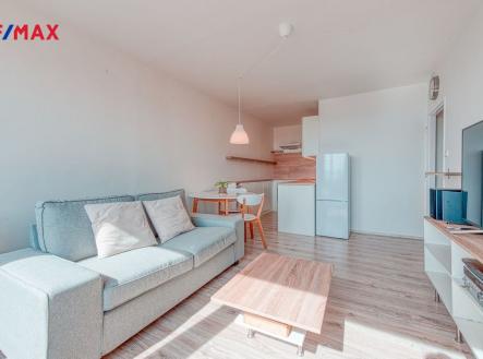 Pronájem bytu, 2+kk, 40 m²