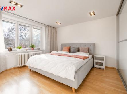 Pronájem bytu, 2+kk, 54 m²