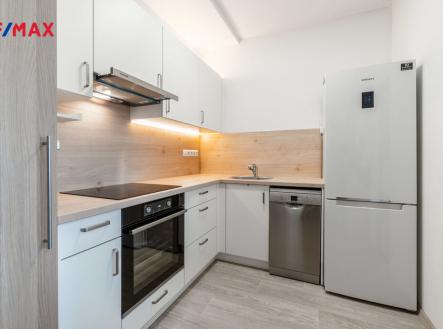 Pronájem bytu, 2+kk, 43 m²