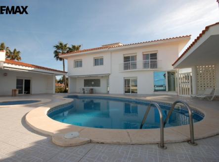 Prodej domu/vily, 250 m²