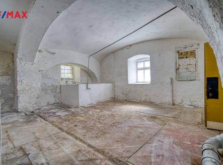 Prodej skladovací prostor, 450 m² obrázek