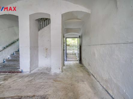 Prodej skladovací prostor, 450 m²