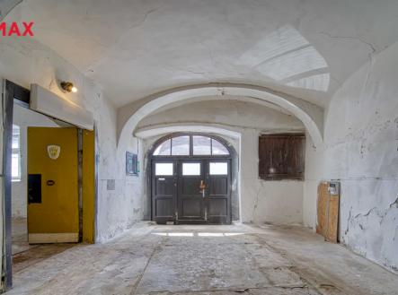 Prodej skladovací prostor, 450 m²