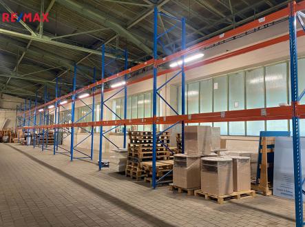 Pronájem skladovací prostor, 100 m²