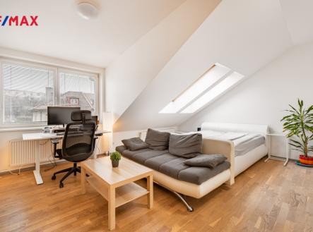 Pronájem bytu, 1+kk, 44 m²