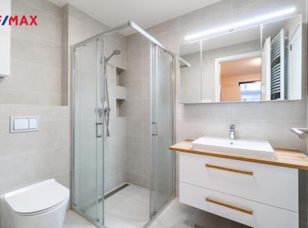 Pronájem bytu, 2+kk, 75 m²