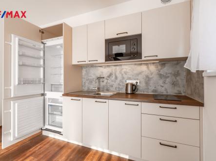 Pronájem bytu, 1+kk, 35 m²