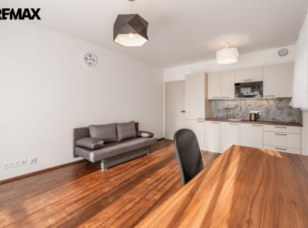 Pronájem bytu, 1+kk, 35 m²