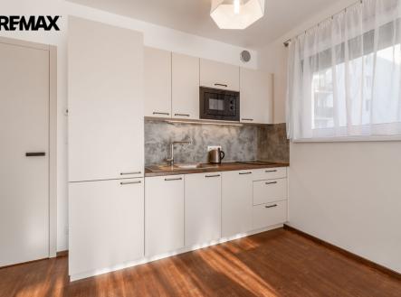 Pronájem bytu, 1+kk, 35 m²