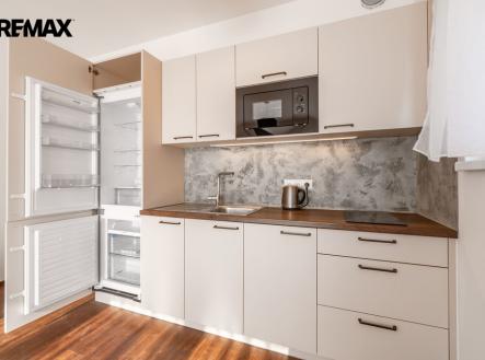 Pronájem bytu, 1+kk, 35 m²