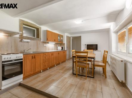 Prodej hotel, 361 m²