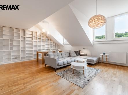 Pronájem bytu, 4+kk, 120 m²
