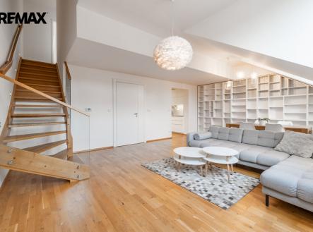 Pronájem bytu, 4+kk, 120 m²