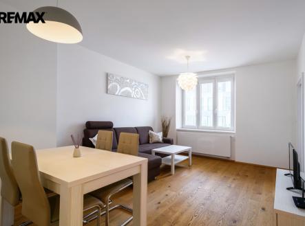 Pronájem bytu, 2+kk, 44 m²