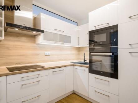 Pronájem bytu, 2+kk, 44 m²