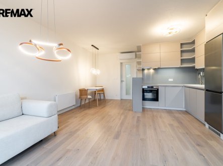 Pronájem bytu, 2+kk, 65 m²