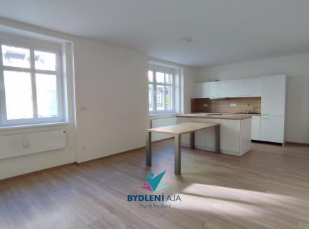 Pronájem bytu, 3+kk, 68 m²