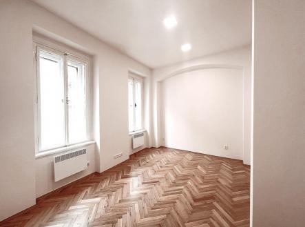 Pronájem bytu, 1+1, 38 m²