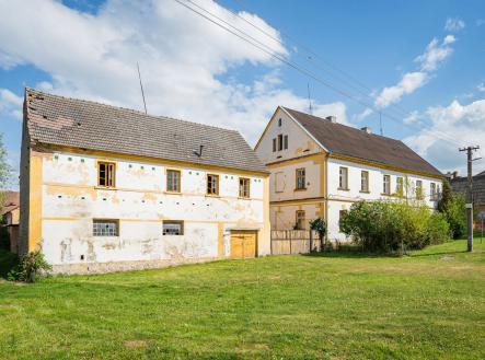 Prodej - komerční objekt, jiný, 2 425 m²