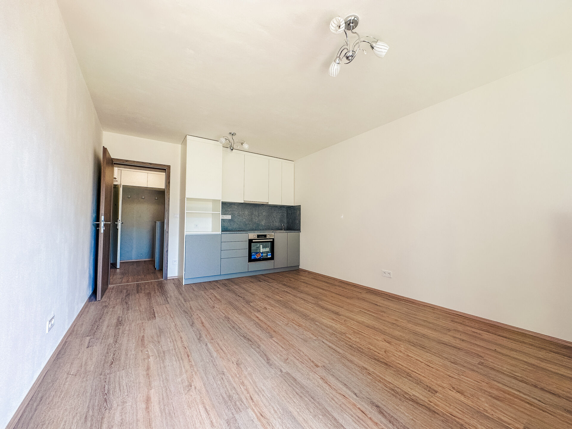 Prodej bytu 1kk se zahrádkou, 31 m², ul. Plk. Loudy, Kutná Hora