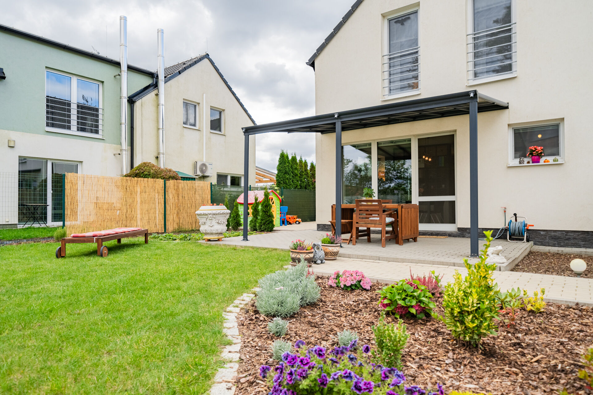 Prodej řadového domu 3kk, 86 m2, zahrada 228 m2, Ptice