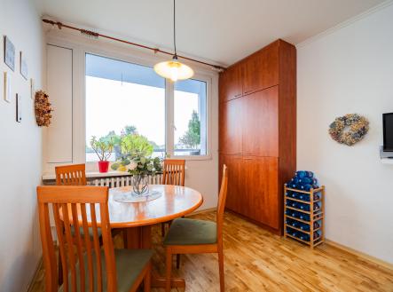 kuchyně s jídelnou