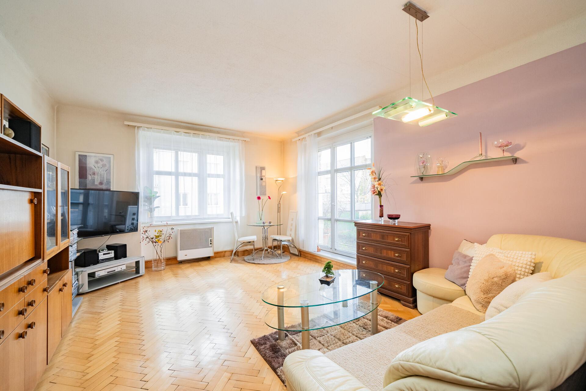 Prodej bytu 2kk, 50m2, terasa 68 m2, ul.U Libušiných lázní, Praha 4, Nusle