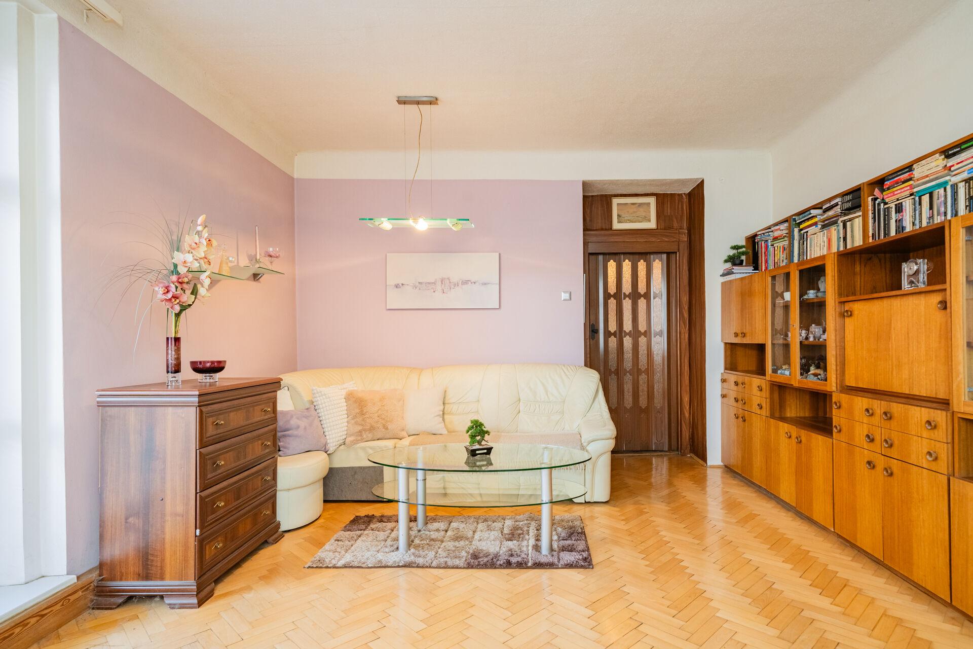 Prodej bytu 2kk, 50m2, terasa 68 m2, ul.U Libušiných lázní, Praha 4, Nusle