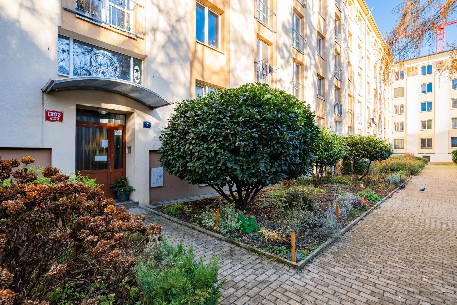 Prodej bytu 2+1, 60m2, P10, ulice Jakutská