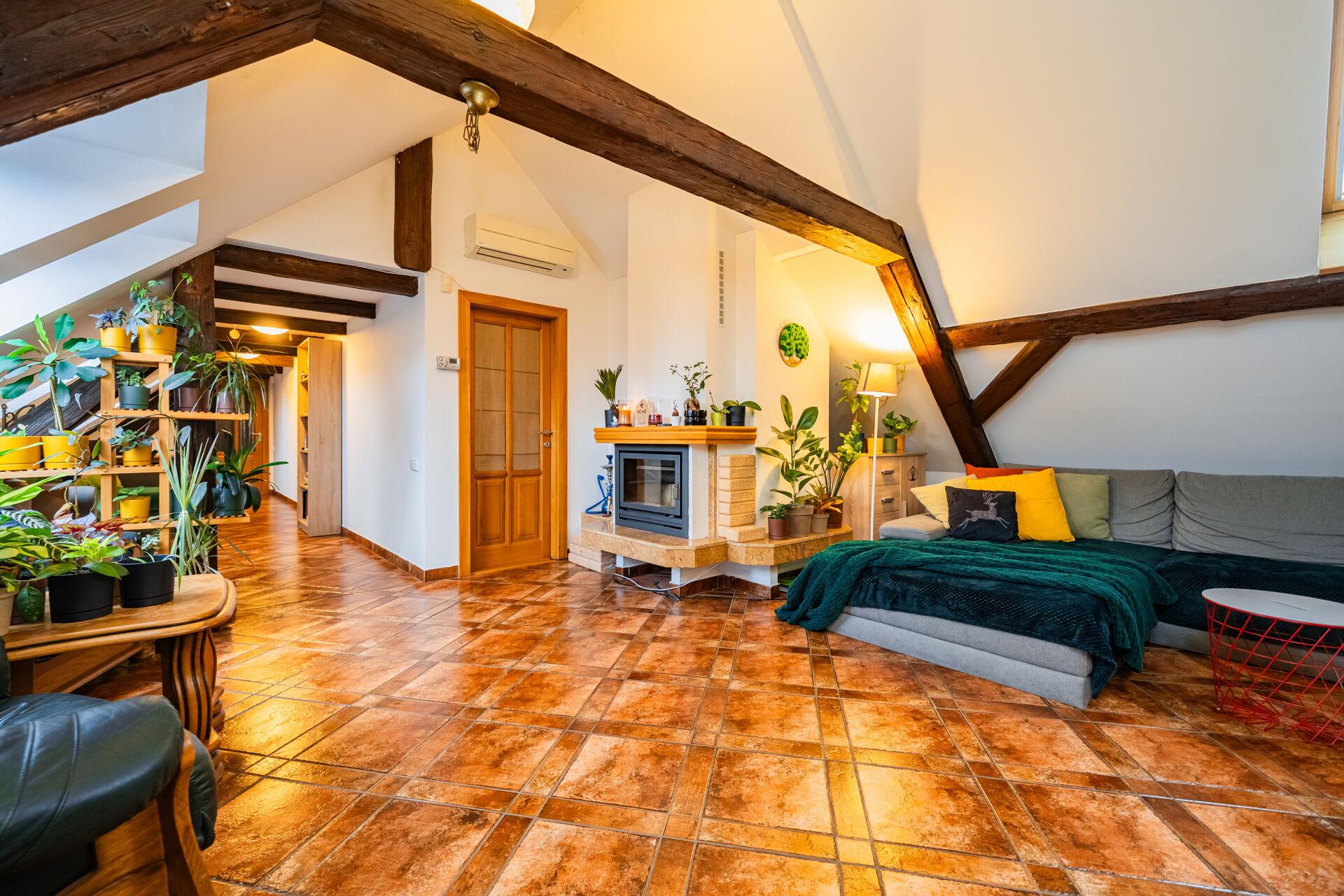 Jednotka 1 - obývací pokoj